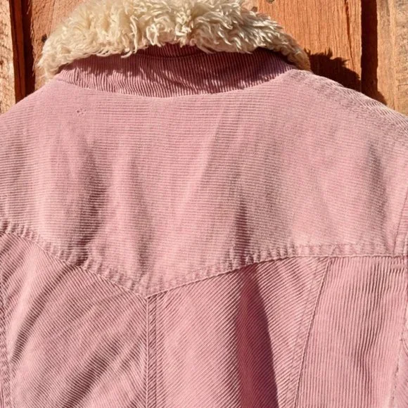 BLACK RIVET - Picture 3 of 5